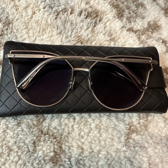 Bottega veneta (authentic) - Picture 11 of 14